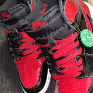 selling unreleased air jordan 1 “ breds “